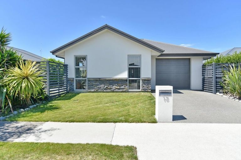 Photo of property in 13 Winterbourn Street, Kaiapoi, 7630