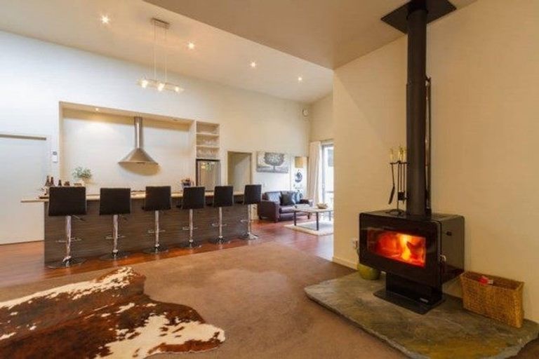 Photo of property in 25 Redfern Terrace, Arthurs Point, Queenstown, 9371