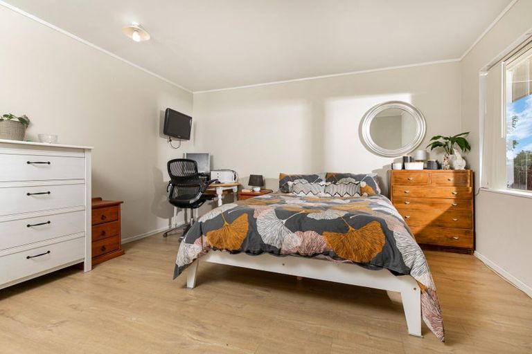 Photo of property in 12 Legacy Drive, Henderson, Auckland, 0612