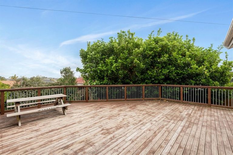 Photo of property in 23 Jandell Crescent, Bucklands Beach, Auckland, 2014