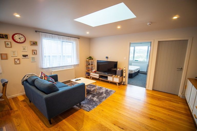 Photo of property in 18a Rarangi Way, Owhiro Bay, Wellington, 6023