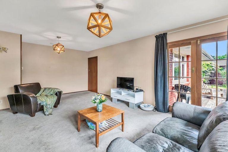 Photo of property in 1/5 Newland Street, Hoon Hay, Christchurch, 8025