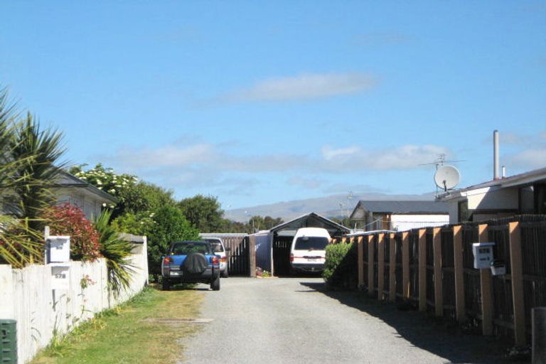 Photo of property in 1/576 Pages Road, Bexley, Christchurch, 8061