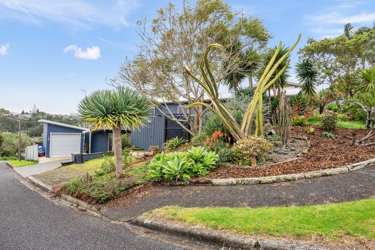 Photo of property in 48 Raumati Crescent, Onerahi, Whangarei, 0110