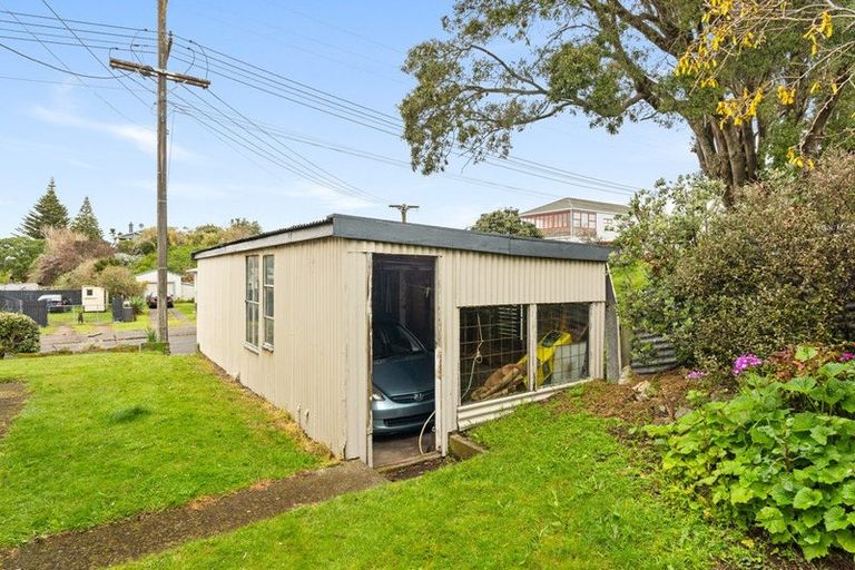 Photo of property in 15 Taupata Street, Castlecliff, Whanganui, 4501