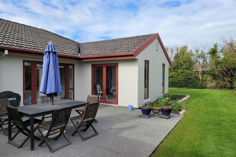 Photo of property in 70 Milns Road, Halswell, Christchurch, 8025