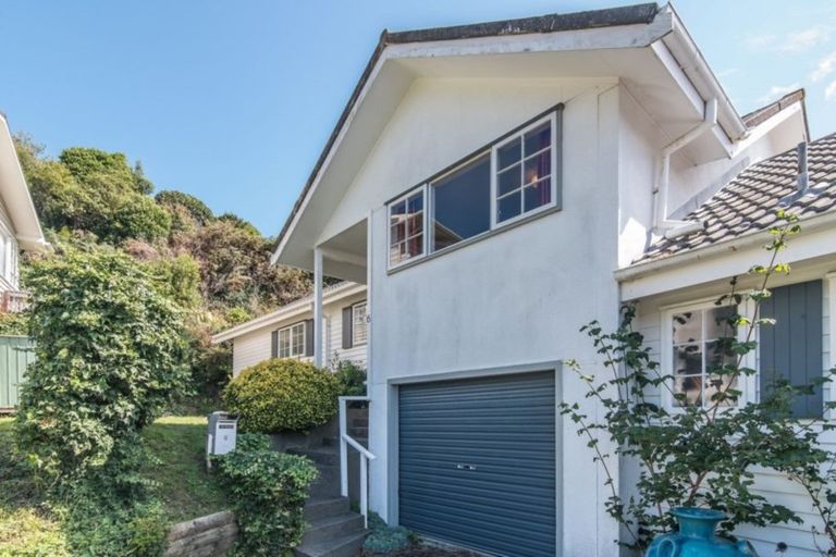 Photo of property in 6 Lethenty Way, Karori, Wellington, 6012