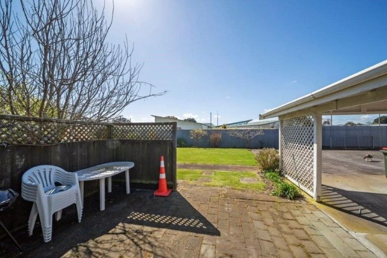 Photo of property in 25 Hunter Street, Hawera, 4610