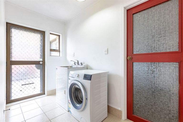 Photo of property in 458 Tremaine Avenue, Takaro, Palmerston North, 4410