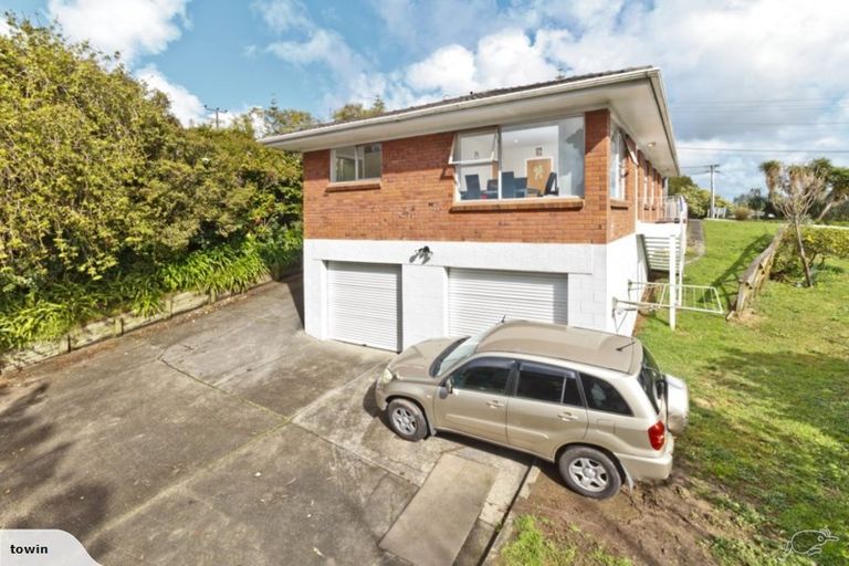 Photo of property in 2/65 High Road, Glenfield, Auckland, 0629