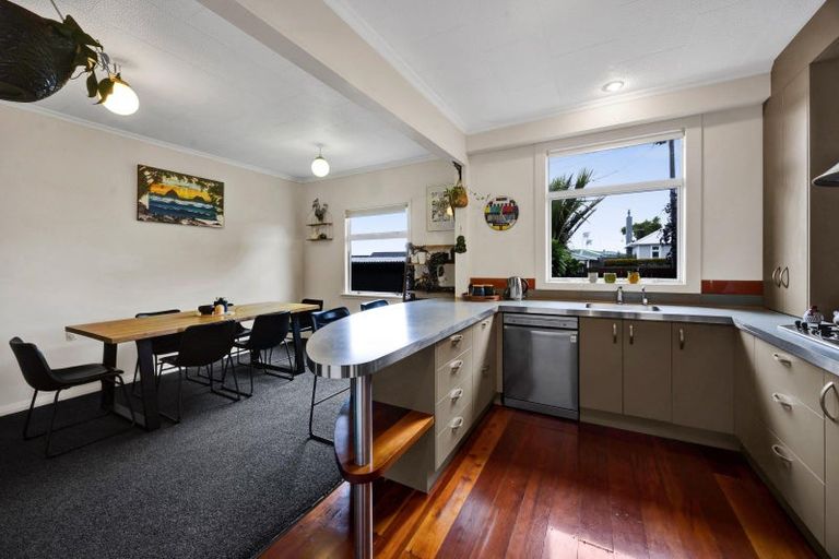 Photo of property in 24 Sanders Avenue, Westown, New Plymouth, 4310