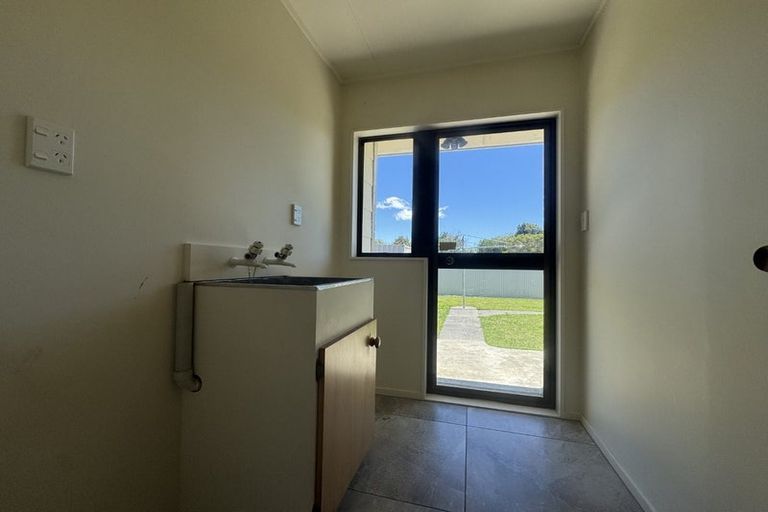 Photo of property in 2/177 Main Rd Clive, Clive, 4102