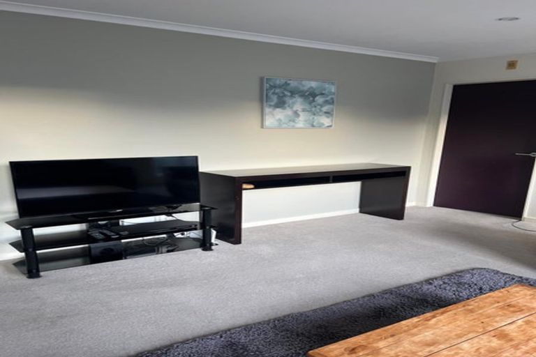 Photo of property in Terrace Heights Apartments, 12a/163 The Terrace, Wellington Central, Wellington, 6011