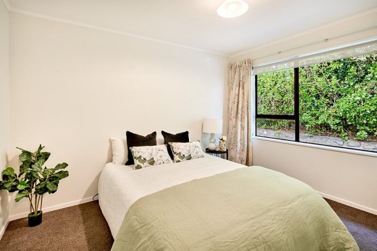 Photo of property in 2/11 Te Arawi Street, Takapuwahia, Porirua, 5022