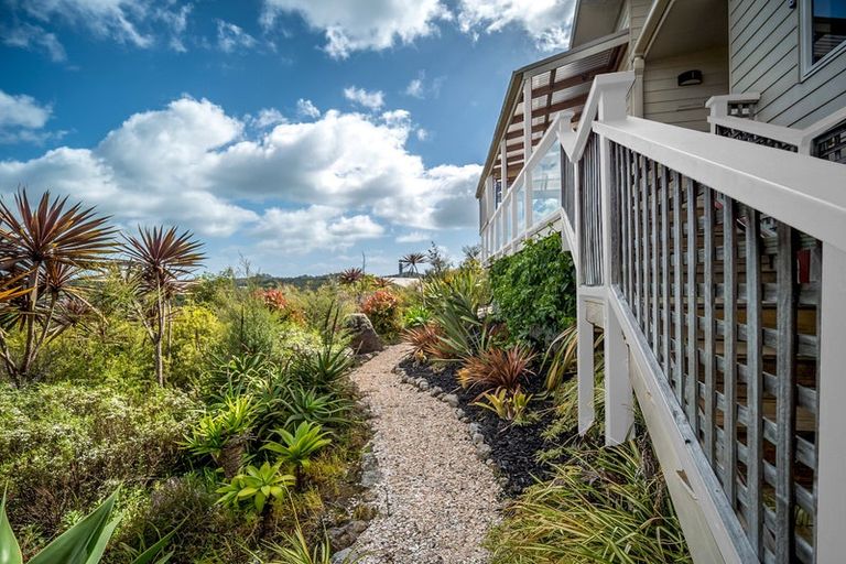 Photo of property in 9 Toi Track, Russell, 0272