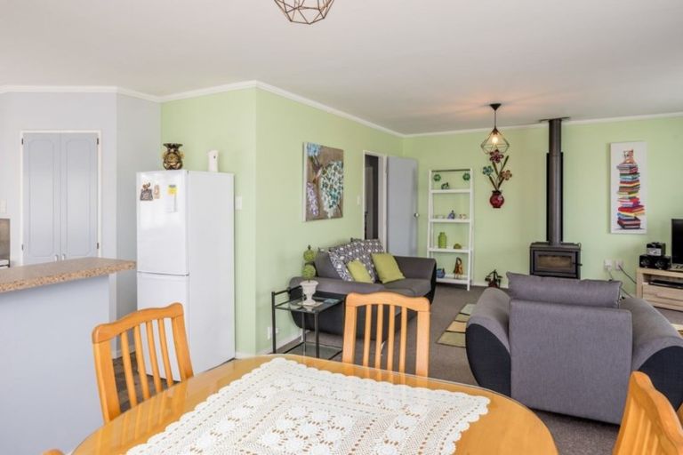 Photo of property in 73 Liverpool Street, Levin, 5510