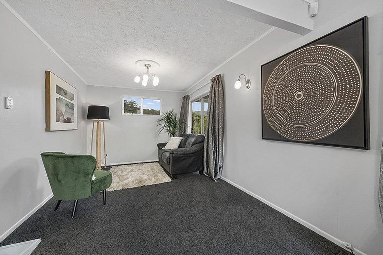 Photo of property in 52 Lord Street, Stokes Valley, Lower Hutt, 5019