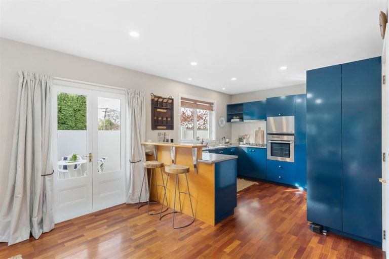 Photo of property in 25 Chepstow Avenue, Fendalton, Christchurch, 8052