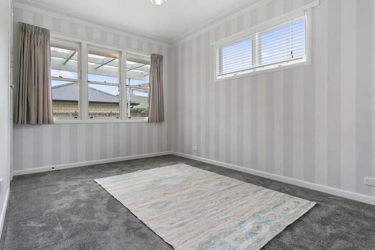 Photo of property in 110a Williams Street, Cambridge, 3434