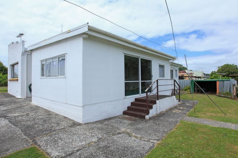 Photo of property in 186 Great South Road, Huntly, 3700