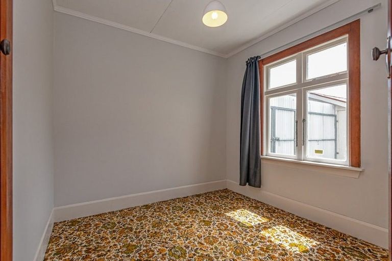 Photo of property in 77 Shamrock Street, Takaro, Palmerston North, 4412