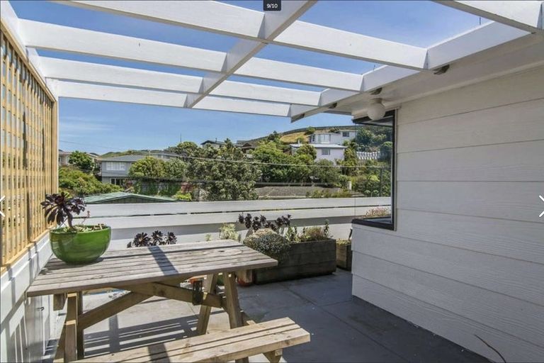 Photo of property in 128 Ironside Road, Johnsonville, Wellington, 6037