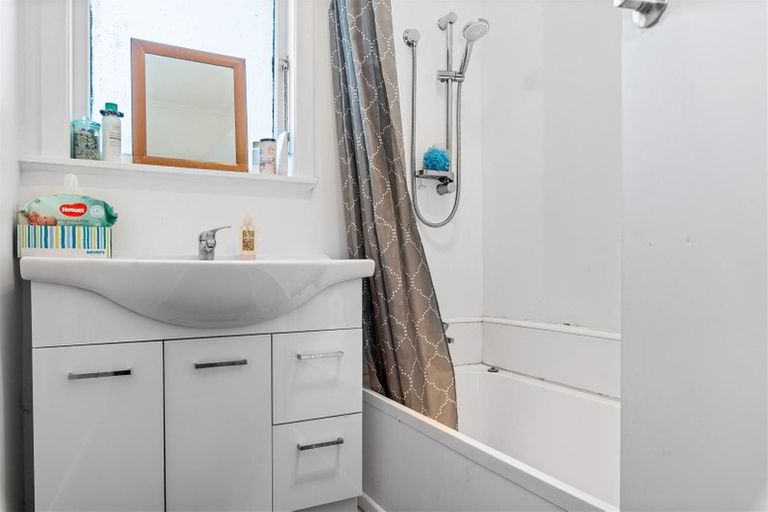 Photo of property in 12a Reeve Road, Owhata, Rotorua, 3010