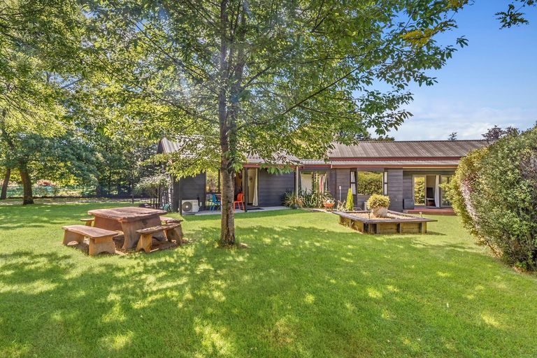 Photo of property in 23 Studholme Road, Wanaka, 9382