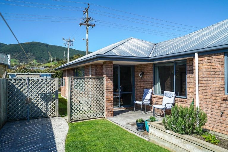 Photo of property in 328 Suffolk Road, Stoke, Nelson, 7011