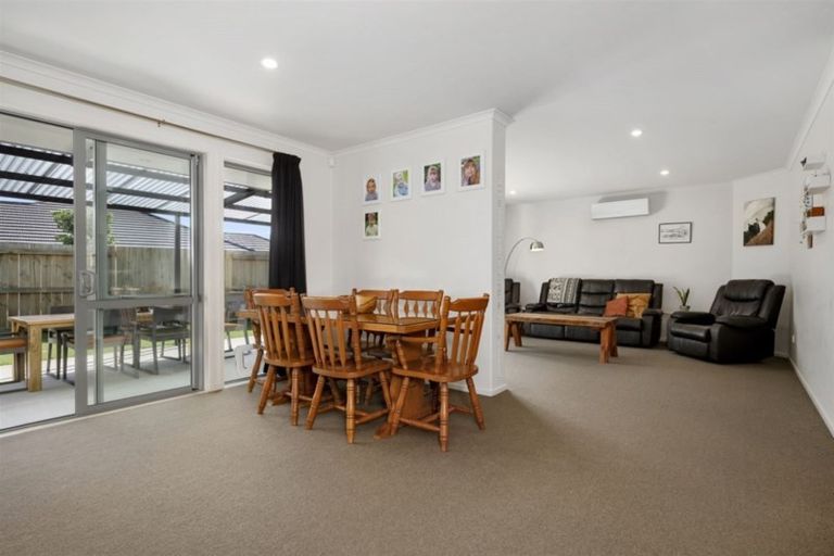 Photo of property in 133 Doncaster Drive, Papamoa Beach, Papamoa, 3118