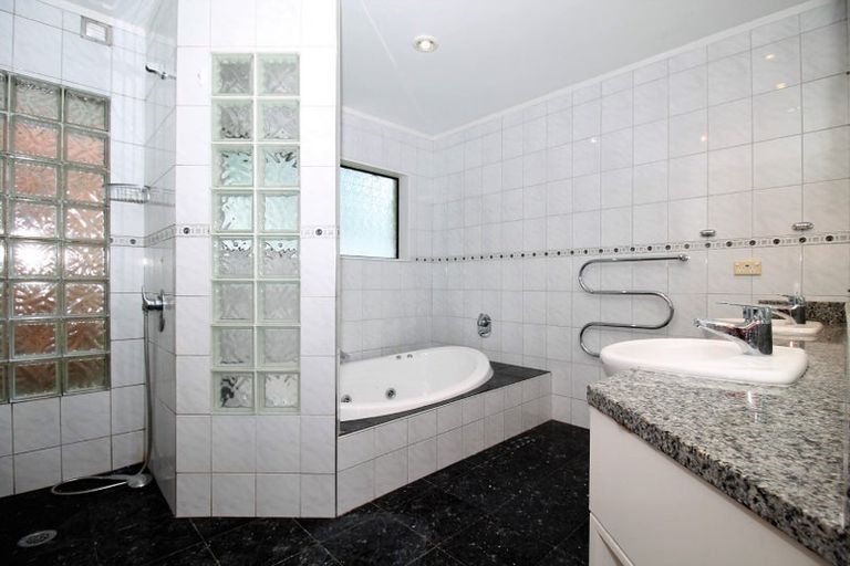 Photo of property in 81 Pararekau Road, Karaka, Papakura, 2580