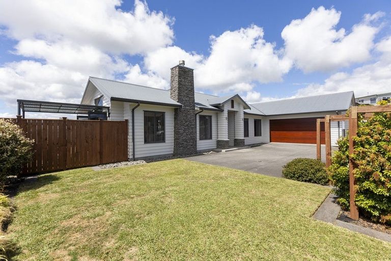 Photo of property in 48 Karamea Street, Whalers Gate, New Plymouth, 4310