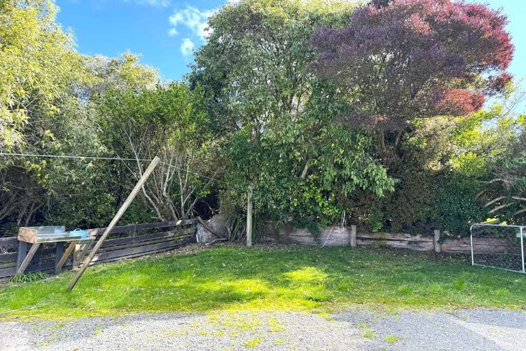Photo of property in 13 Kowhai Street, Kaka Point, 9271