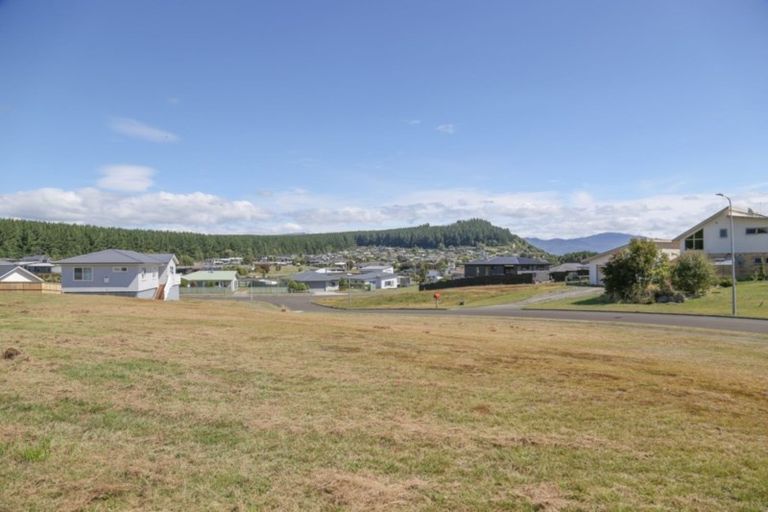 Photo of property in 8 Wai Kite Kite Place, Motuoapa, 3382