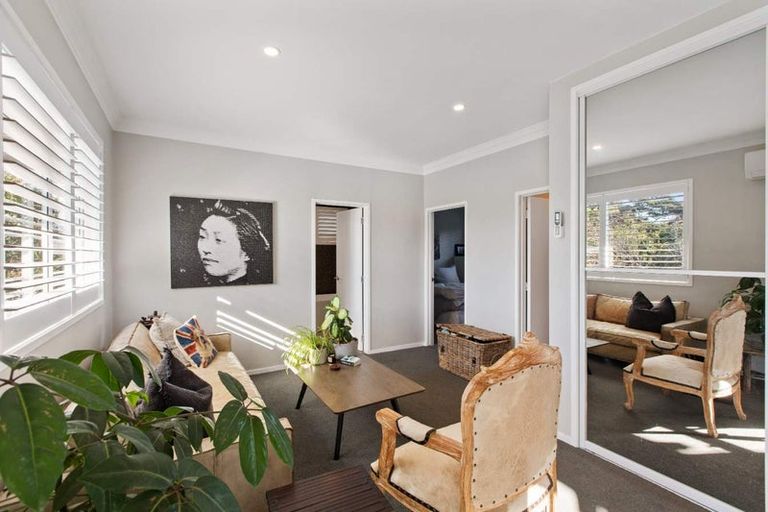 Photo of property in 1/87-89 Hinemoa Street, Birkenhead, Auckland, 0626