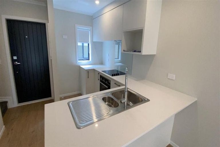 Photo of property in 12/125b Metcalfe Road, Ranui, Auckland, 0612