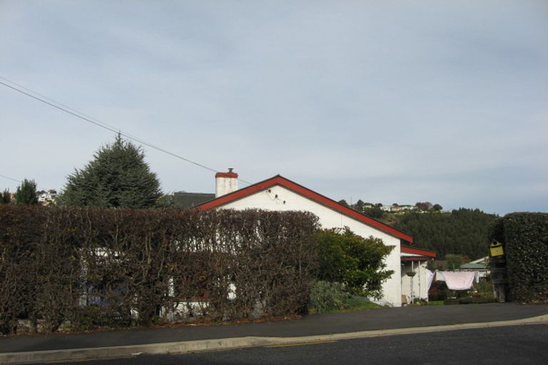 Photo of property in 9a-b Wairoa Street, Kaikorai, Dunedin, 9010