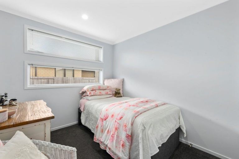 Photo of property in 11 Capstan Close, Pyes Pa, Tauranga, 3112