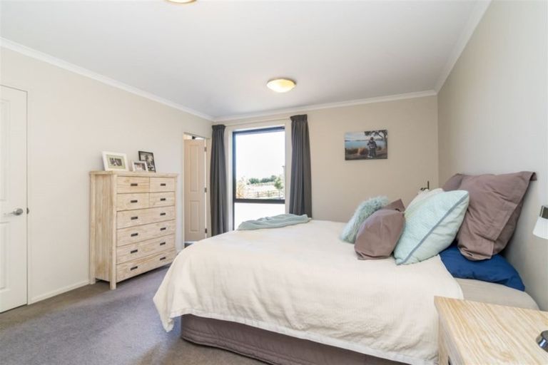 Photo of property in 38 Tara Hills Drive, North Taieri, Mosgiel, 9092