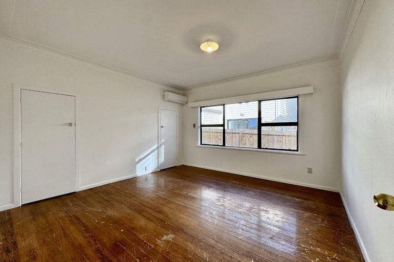 Photo of property in 423 Pakuranga Road, Pakuranga Heights, Auckland, 2010