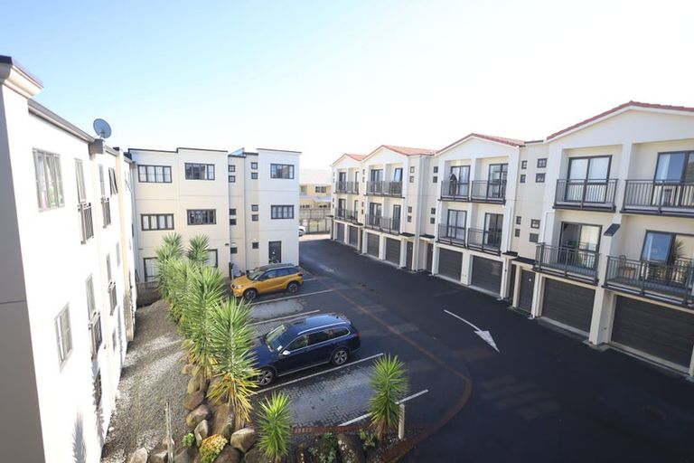 Photo of property in 14/346 Oceanbeach Road, Mount Maunganui, 3116