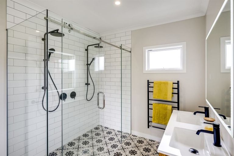 Photo of property in 20 Pukaki Place, Poraiti, Napier, 4112