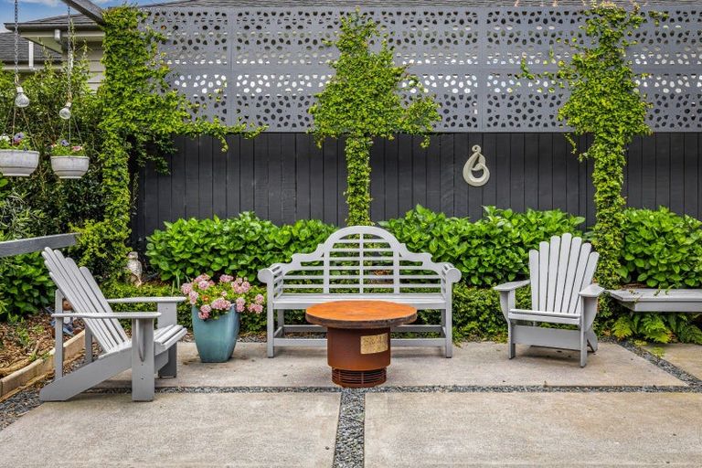 Photo of property in 91 Pohutukawa Parade, Riverhead, 0820