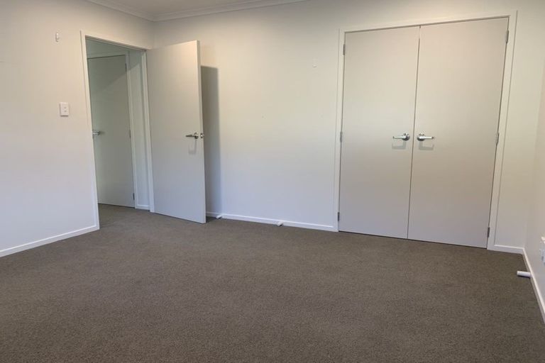 Photo of property in 17 Somerby Mews, Silverstream, Upper Hutt, 5019