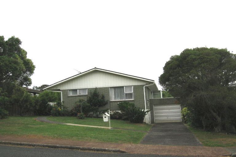 Photo of property in 11 Stanaway Street, Hillcrest, Auckland, 0627