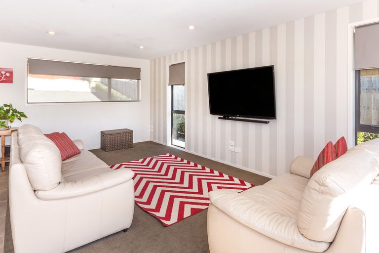 Photo of property in 74 Isabella Drive, Pukekohe, 2120