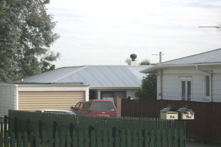 Photo of property in 1/86 Lynwood Road, New Lynn, Auckland, 0600