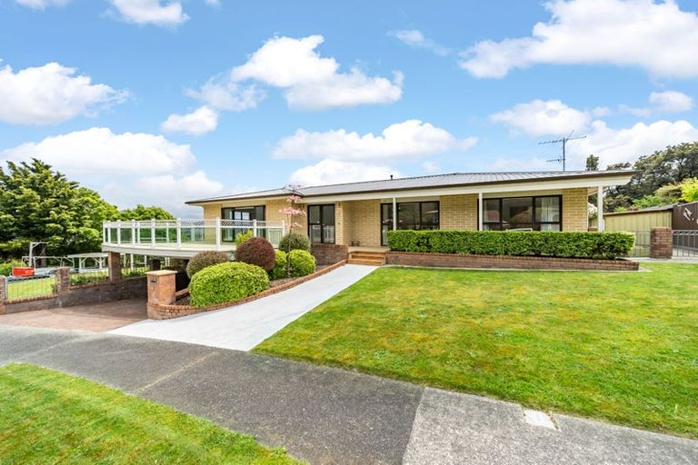 Photo of property in 7 King Charles Drive, Kingsley Heights, Upper Hutt, 5018