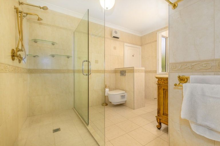 Photo of property in 208 Roslyn Road, Levin, 5510