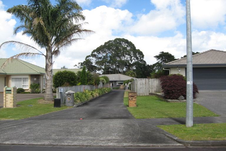 Photo of property in 24 Chippewa Place, Conifer Grove, Takanini, 2112